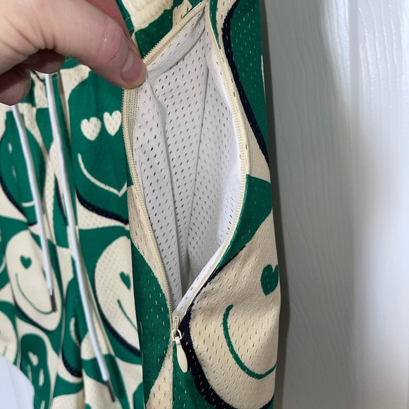 Green Creem Smiley Athletic Gym Shorts - Large 4" - Picture 6 of 9